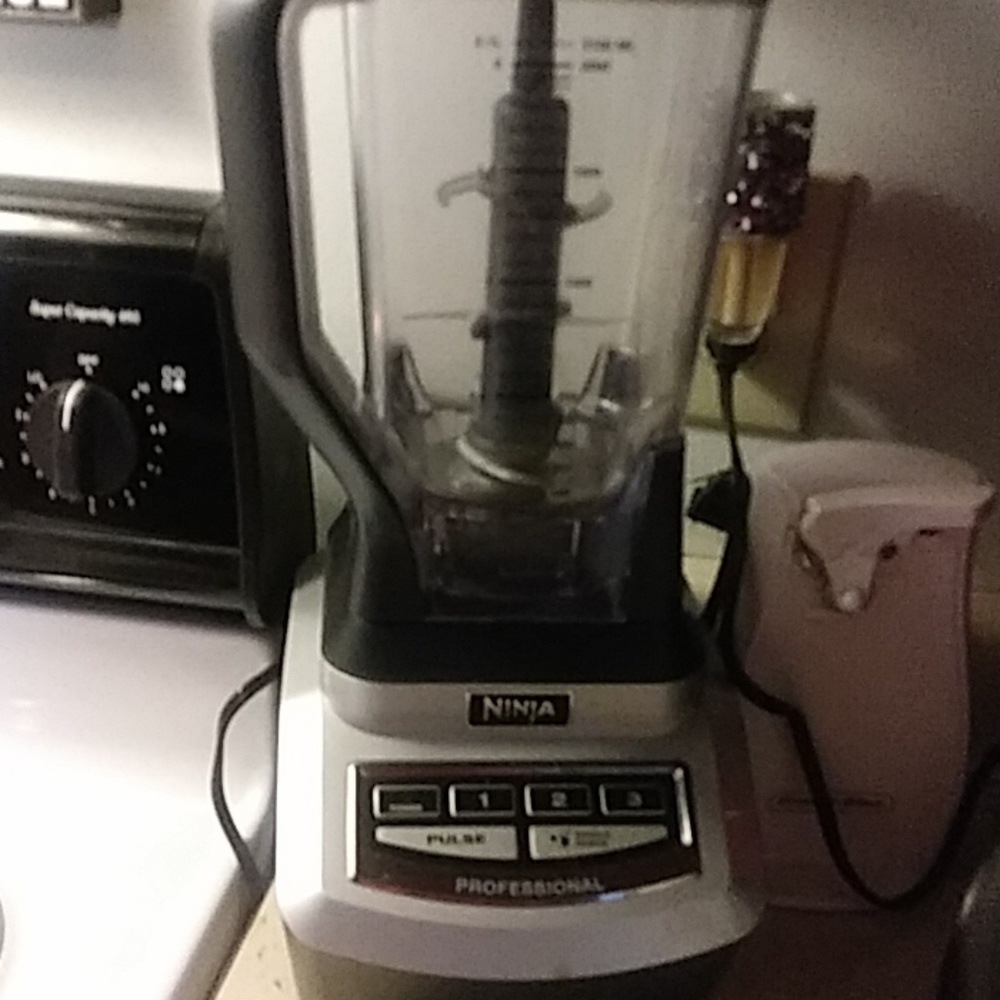 Ninja blender food processor and other things
